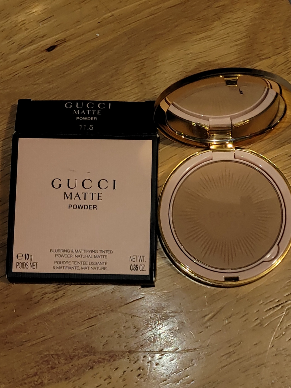 Gucci Matte Powder Compact in 11.5